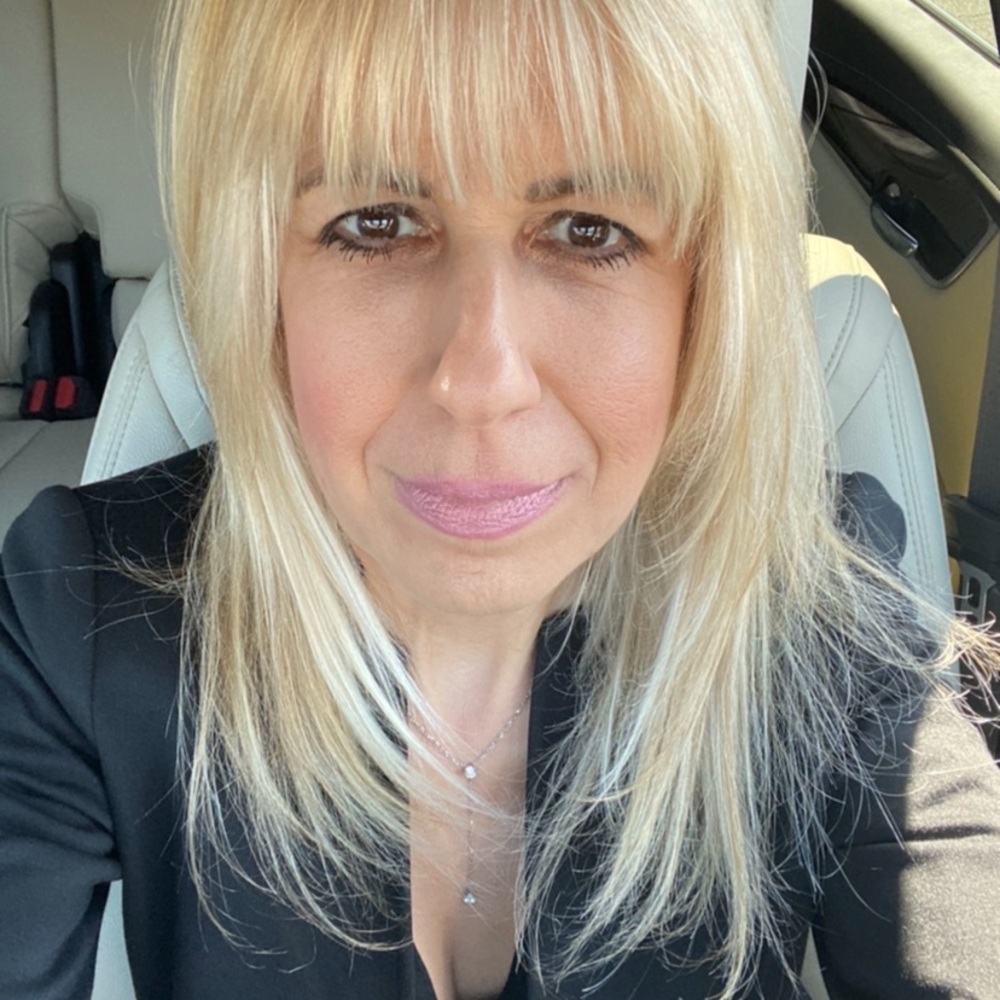 Meet your Posher, Caroline